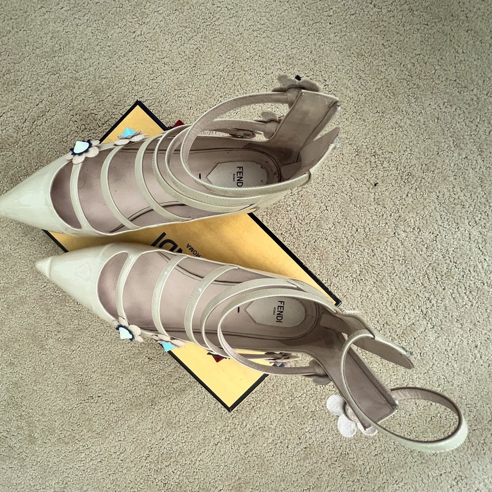 Fendi ballerina flats